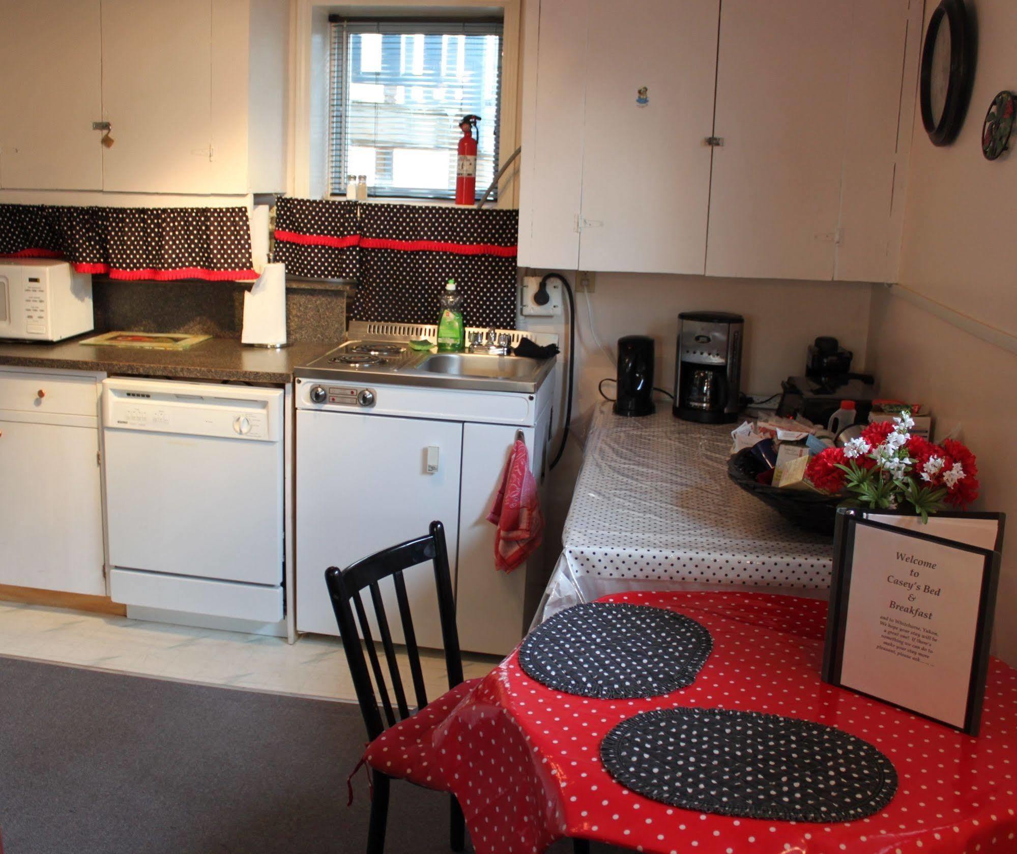 Casey'S Bed & Breakfast Whitehorse Exterior foto